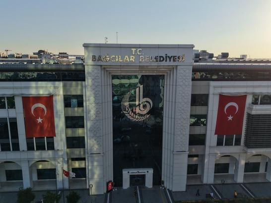 Cumhurbaşkanı Erdoğan’ın bayrak çağrısı Bağcılar’da karşılık buldu