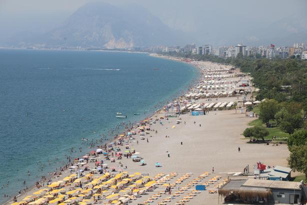 Antalya’yı nem bulutları kapladı