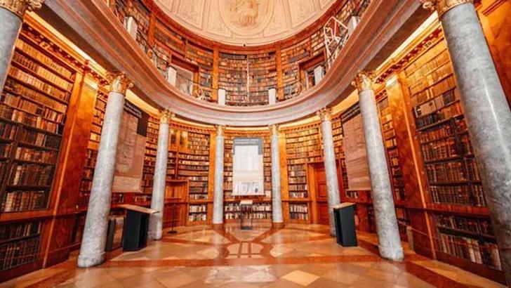 Macaristan’ın en eski kütüphanesinde böcek istilası