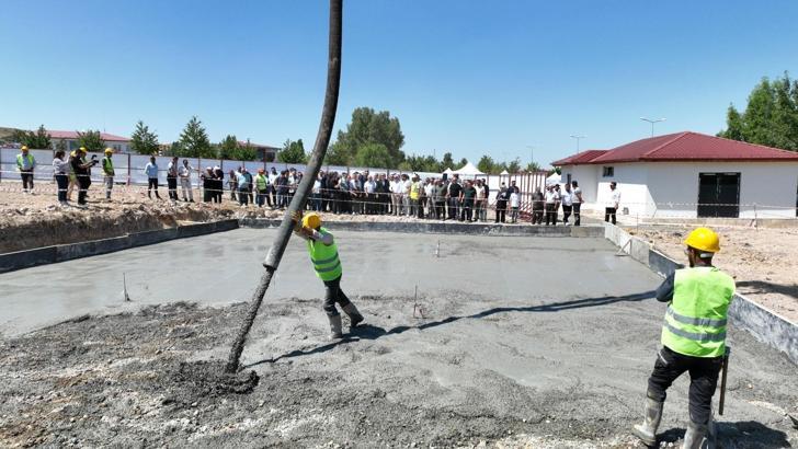 Sıcak Çermik Kaplıcası’nda açık havuz projesinin temeli atıldı