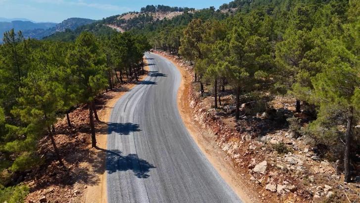 Gülnar kırsalındaki altyapı ve yollar yenileniyor