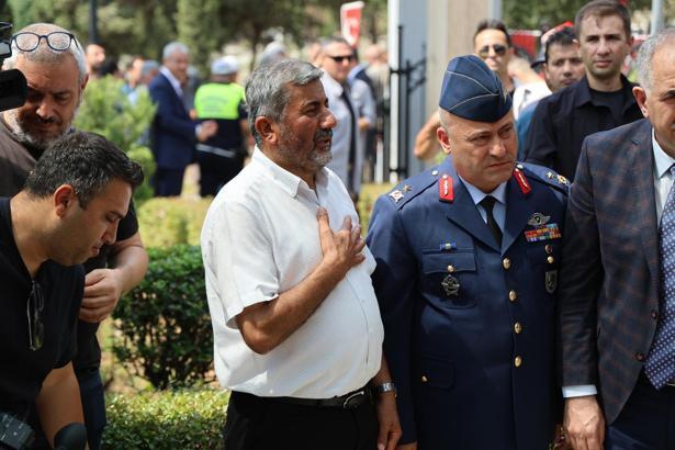 15 Temmuz'da şehit olan ikiz polis memurları anıldı: Ne mutlu bana ki 2 evladı şehit vermişim