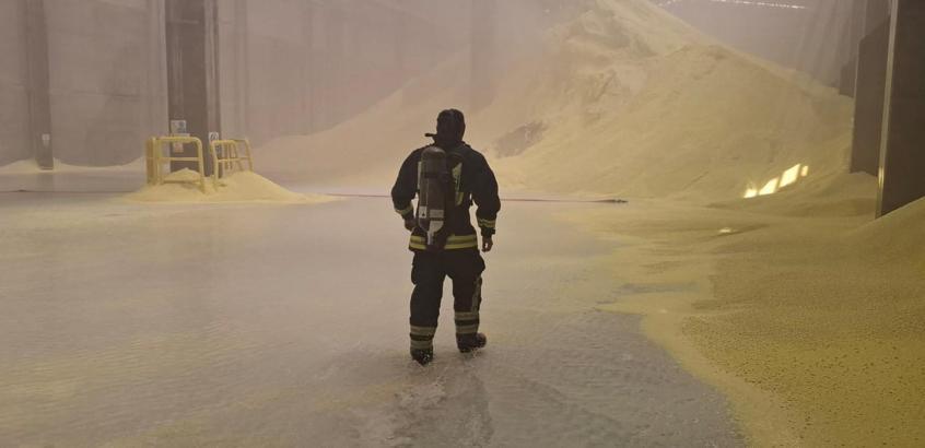 Kütahya'da bor fabrikasında çıkan yangın söndürüldü