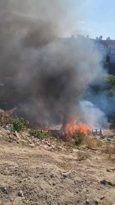 İstanbul- Sarıyer’de çöp tutuşturulurken çıkan yangın ormanlık alana sıçradı