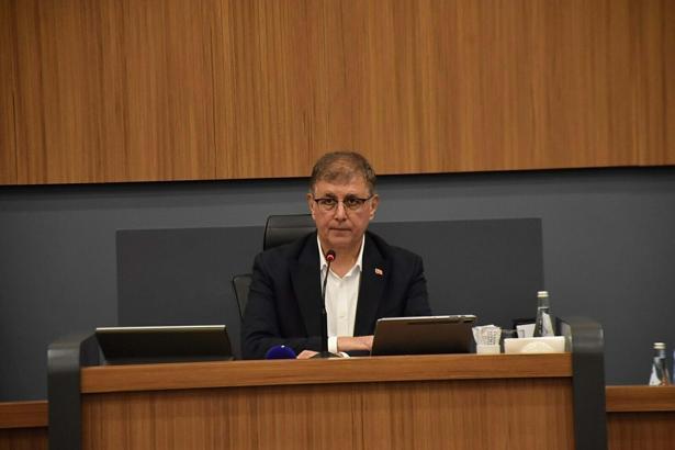 'İşten çıkardıklarımıza tazminatlarını ödüyoruz'