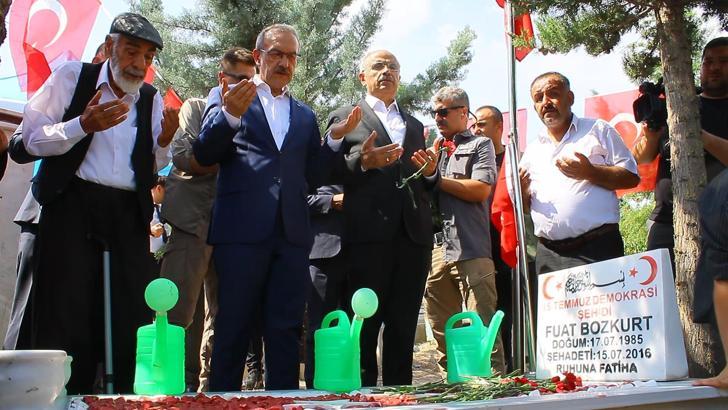 15 Temmuz şehidi Fuat Bozkurt, Malatya'da kabri başında anıldı