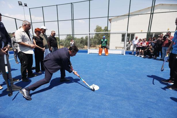 Yatağan çim hokey sahasına kavuştu