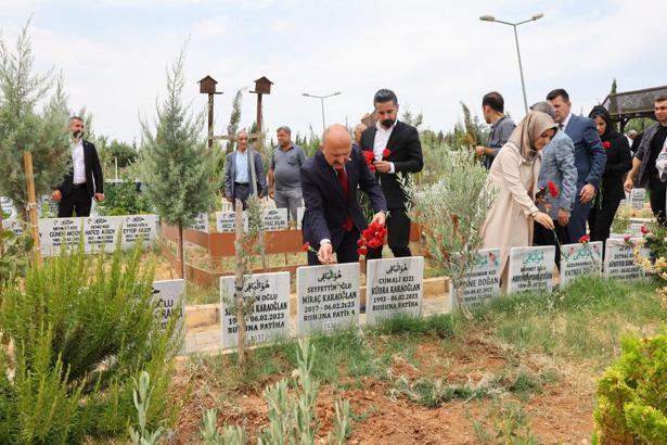 Adıyaman'da 15 Temmuz ve deprem şehitleri dualarla anıldı
