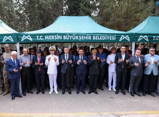 Mersin’de şehit kabirleri ziyaret edildi