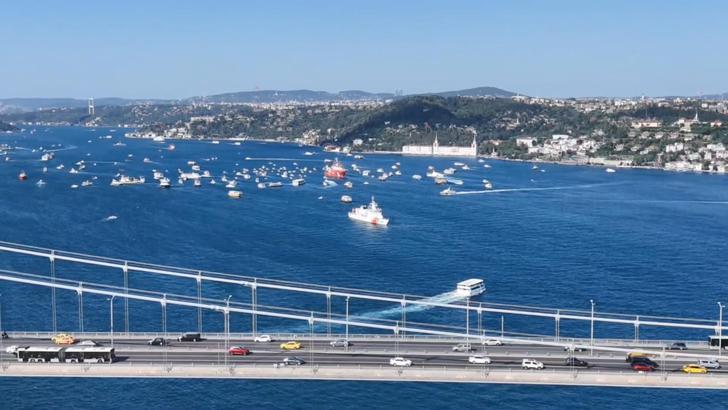 İstanbul  - 15 Temmuz şehitleri anısına 253 tekne boğazdan geçti - 1