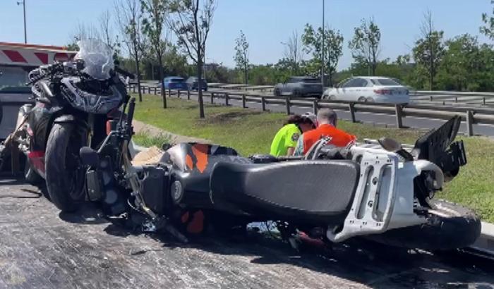 İstanbul -Kağıthane'de iki motosiklet çarpıştı: 4 yaralı