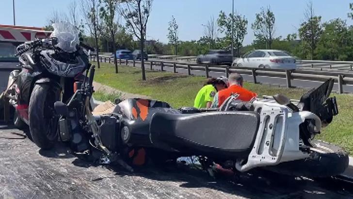 Kağıthane'de iki motosiklet çarpıştı: 4 yaralı