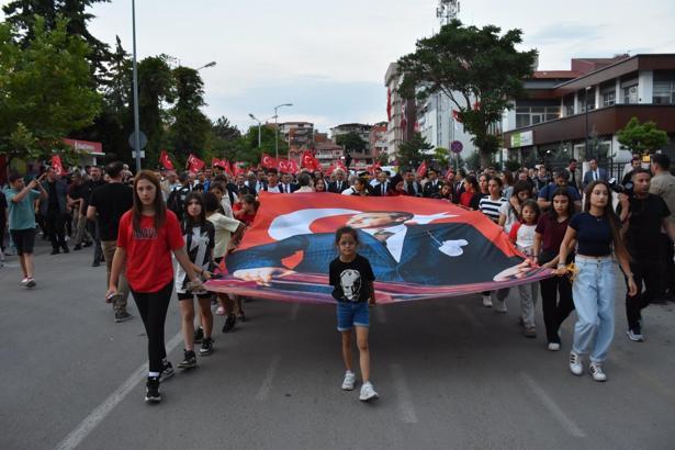 Kırıkkale'de '15 Temmuz' yürüyüşü