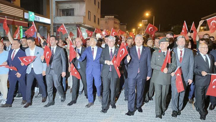 Osmaniye'de '15 Temmuz' yürüyüşü