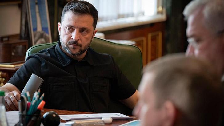 Zelenskiy, Ukrayna vatandaşlığı almayı kolaylaştıran yasayı imzaladı