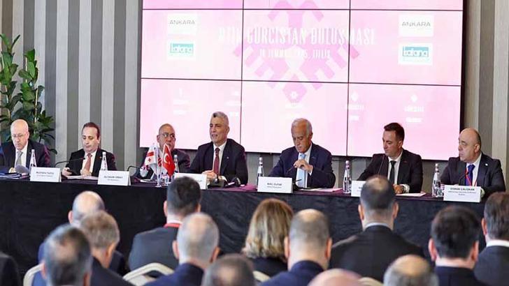 Bakan Bolat, Gürcistan'da iş insanlarıyla görüştü