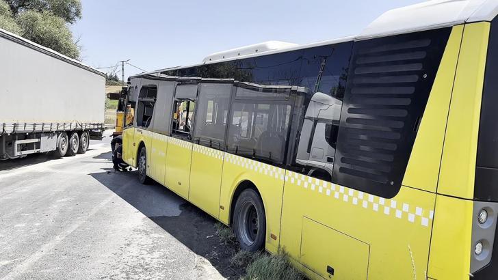 İstanbul - Arnavutköy'de İETT otobüsü ile otomobil çarpıştı: 1 ölü