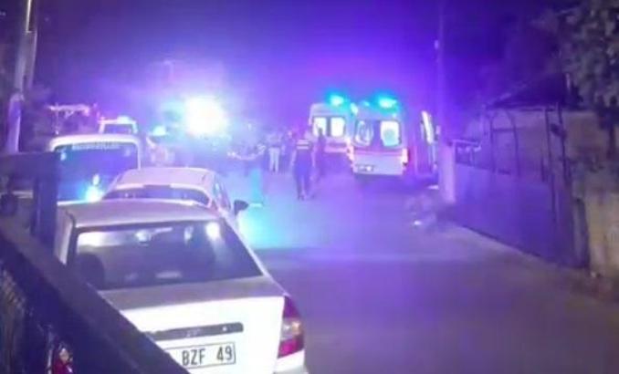 Sakarya'da taşlı, sopalı, bıçaklı kavga: 1 yaralı