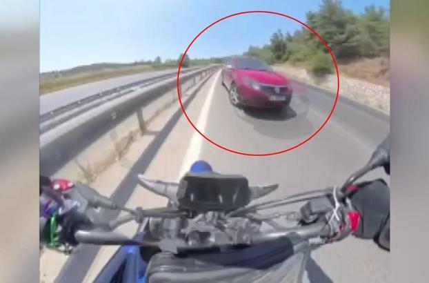 Ters yöne giren otomobille karşı karşıya gelen motosikletin sürücüsü son anda kurtuldu