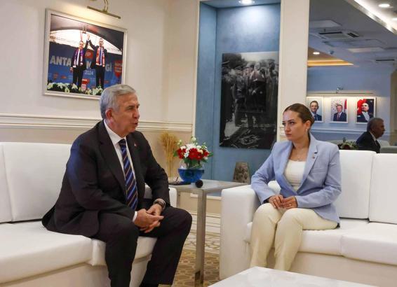 Mansur Yavaş, cezaevindeki Muhittin Böcek'i ziyaret etti (2)