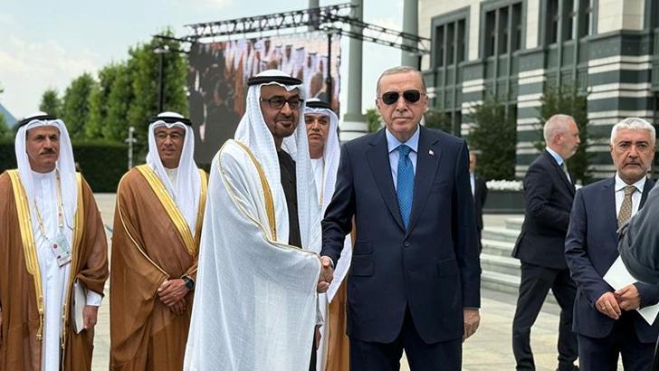 Cumhurbaşkanı Erdoğan, BAE Devlet Başkanı Al Nahyan'ı resmi törenle karşıladı