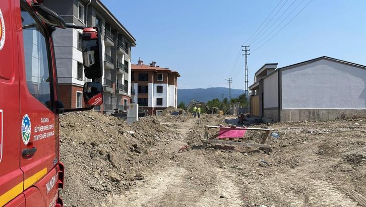 Kanalizasyon çalışması sırasında göçük altında kalan işçi kurtarıldı