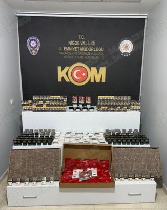 Niğde'de kaçak sigara operasyonu; 2 gözaltı
