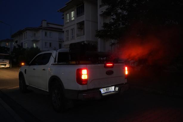 Çeşme'de yaz temizliği ve ilaçlama seferberliği; 24 saat kesintisiz hizmet