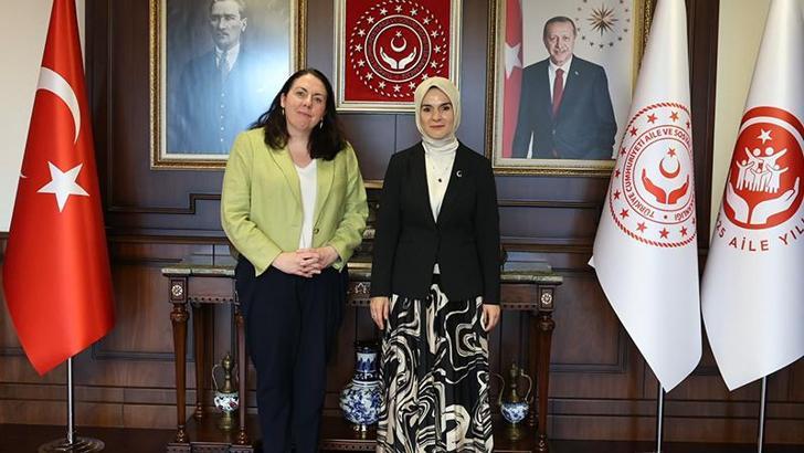 Bakan Göktaş, İrlanda'nın Ankara Büyükelçisi Brosnan'ı kabul etti