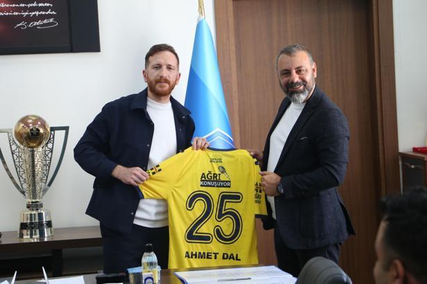 Ağrıspor Başkanı Ufuk Balkis’ten Erzurumspor FK’ya ziyaret: Genç başkanlardan karşılıklı destek ve dostluk mesajı