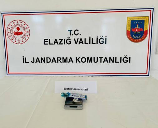 Diş macunu tüpündeki uyuşturucuyu 'Zıh' buldu