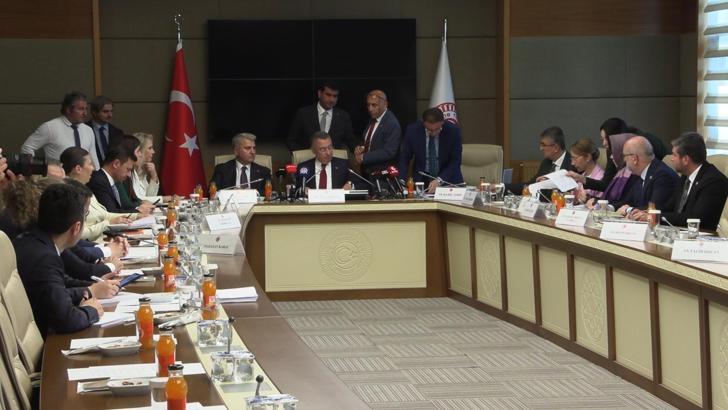 Dışişleri Komisyonu Başkanı Oktay: Suriye'deki gelişmeleri yakından takip ediyoruz