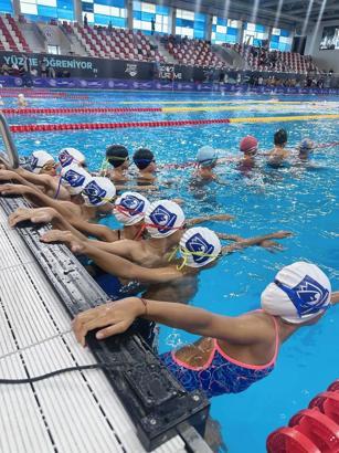 Yunusemre yüzücüleri SEM Seçme Yarışları'nda barajı geçmeyi başardı