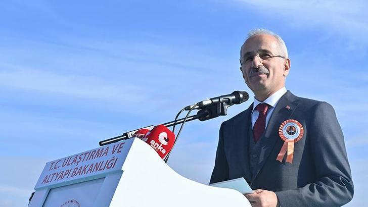 Bakan Uraloğlu: 2024'te taşıt-kilometre değeri 163 milyara yaklaştı