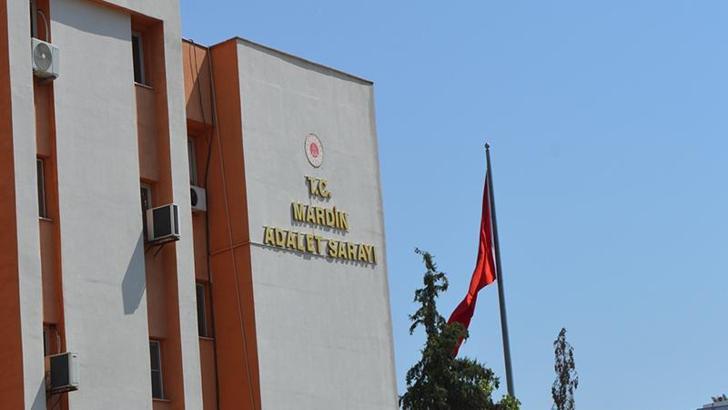 Babasını bombayla öldürmeye çalışan oğlu ile 3 arkadaşı hakkında 29 yıla kadar hapis istendi