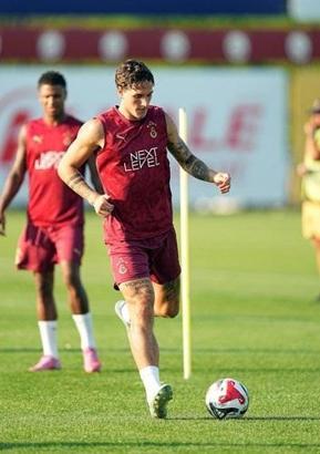 Galatasaray hazırlıklarını sürdürdü