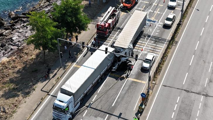 Karadeniz Sahil Yolu’nda zincirleme kaza; 1 ölü