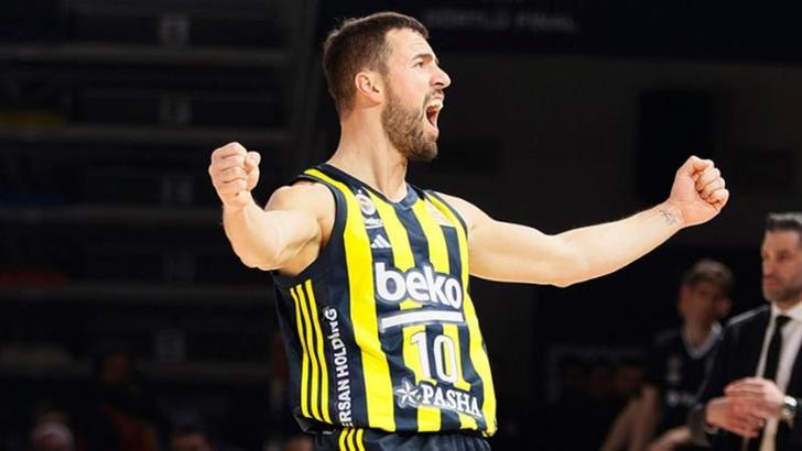 Melih Mahmutoğlu bir yıl daha Fenerbahçe Beko’da