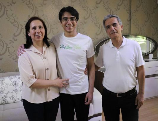 YDT İngilizce şampiyonu Mehmet: Dershaneye gitmedim, okulda ve evde çalıştım