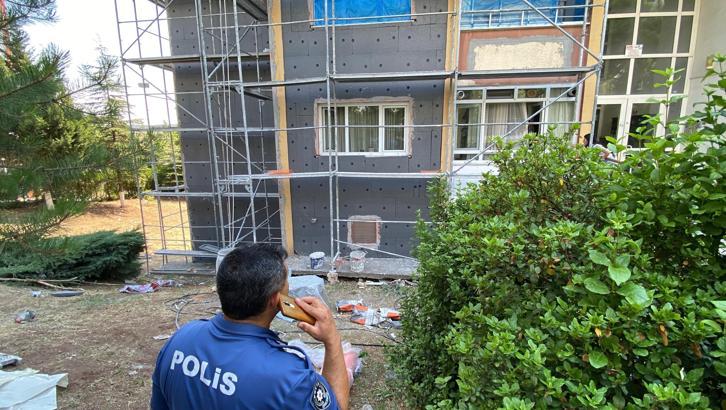İskelede çalışırken 5'inci kattan düşerek öldü