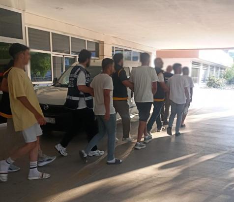 Manisa'da 'FETÖ' yalanıyla 70 yaşındaki kişiyi 1.2 milyon TL dolandıran 5 kişi tutuklandı