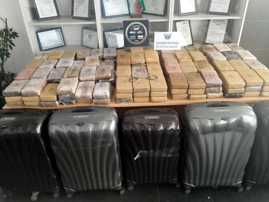 Bulgaristan gümrüğünde, Türkiye’ye girmek üzere gelen cipte 205 kilo kokain ele geçirildi