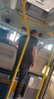 İstanbul- Fatih'te minibüste 'Ayağıma bastın' kavgası