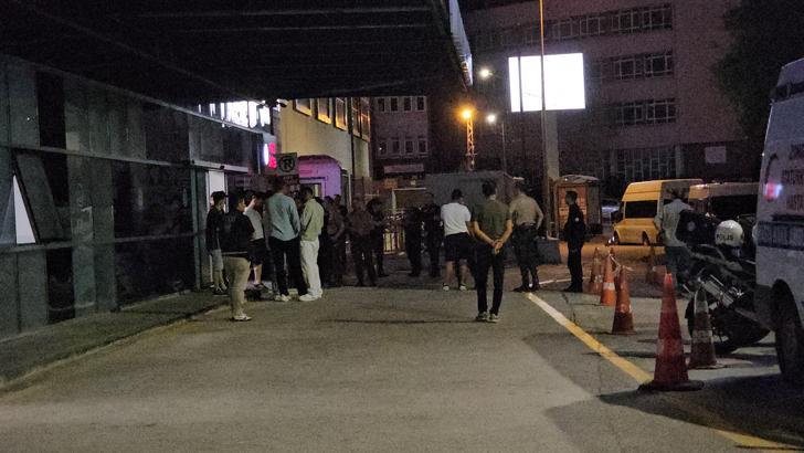 Düğün çıkışı husumetli olan akrabalarına bıçakla saldırdı: 2 kardeş ile babaanneleri öldü