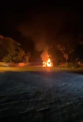 Nevşehir'de park halindeyken yanan otomobili itfaiye söndürdü