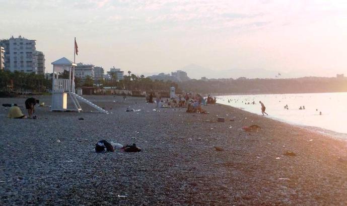 Antalya gece-gündüz çok sıcak
