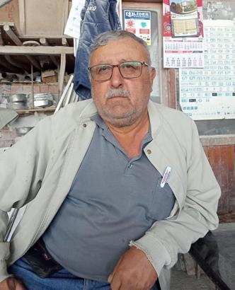 Köy meydanında karşılaştığı yeğenini tabancayla vurduğu anlar kamerada