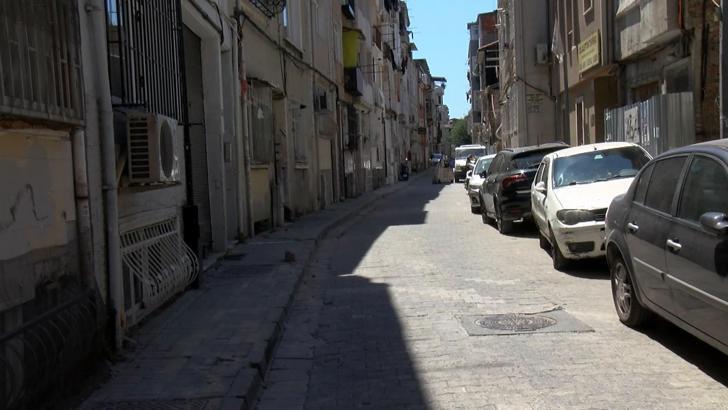 İstanbul- Fatih'te iki bisikletin apartmandan çalındığı anlar kamerada