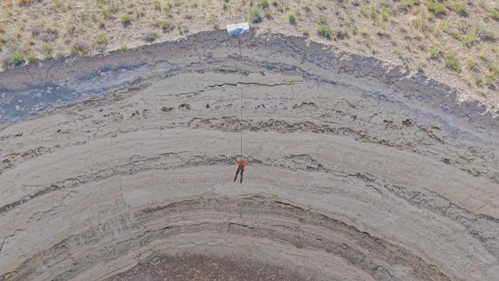 İstanbul - Konya'da kuraklık ve obruk oluşumuna tatbikatla dikkat çektiler; görüntüler 'Miras' adlı belgesele konu oldu