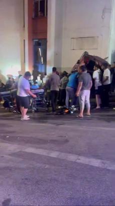 Otomobil, bariyerlere çarparak takla attı; 2 ölü, 3 yaralı